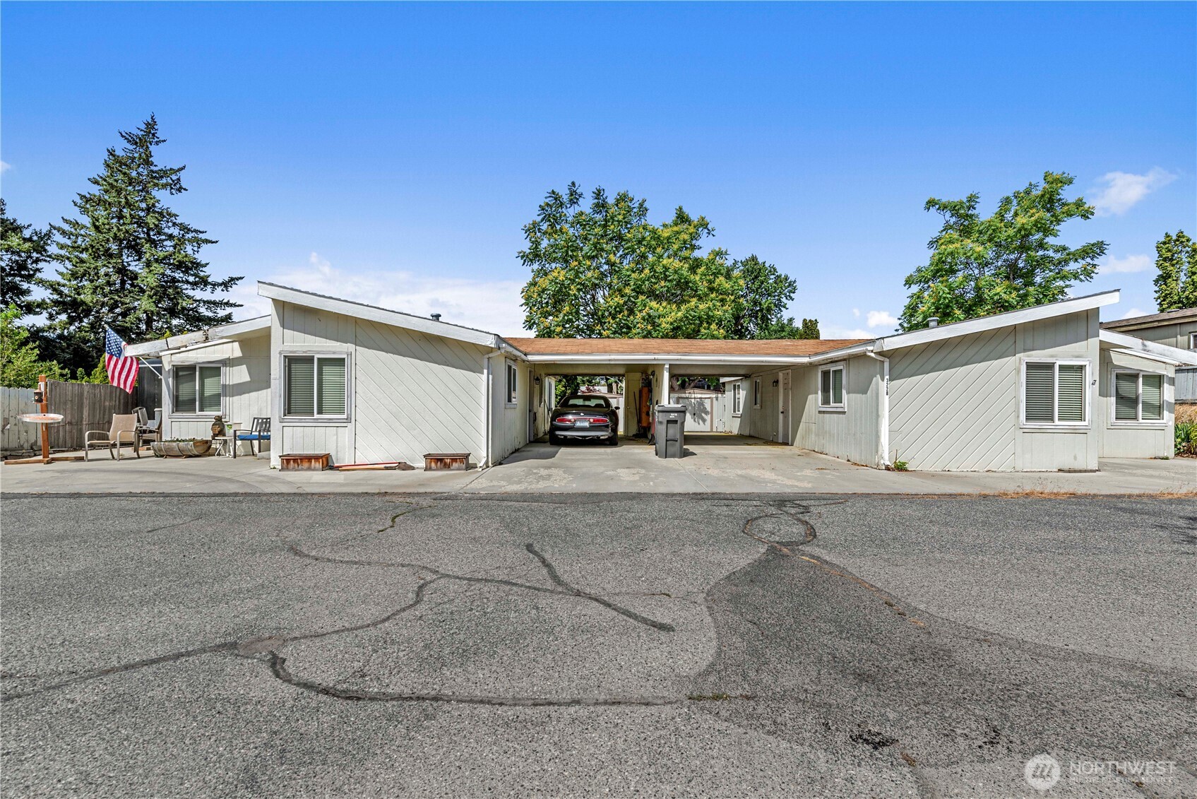 322 N Kentucky #A&B, East Wenatchee, WA 98802