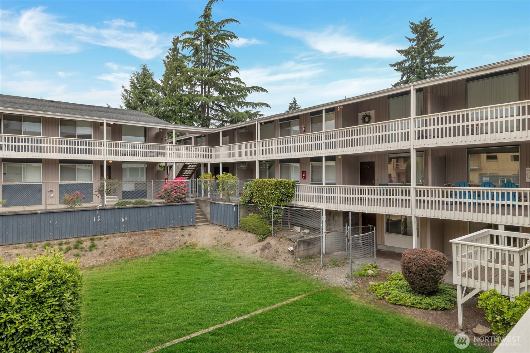 219 5th Avenue NE, Puyallup, WA 98372