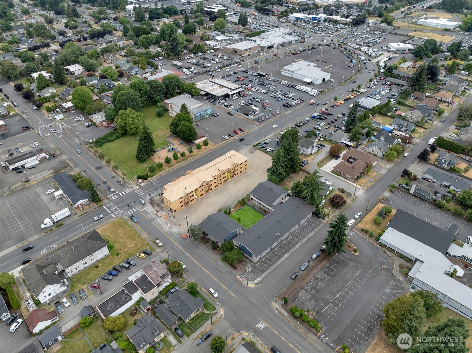 219 5th Avenue NE, Puyallup, WA 98372