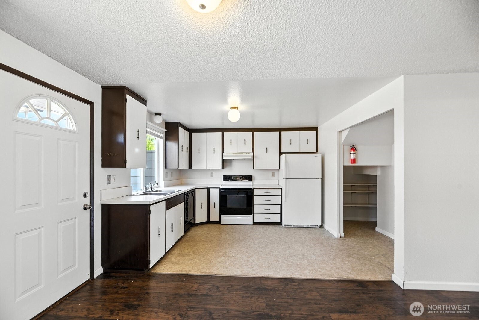 1738 S 82nd Street , Tacoma, WA 98408