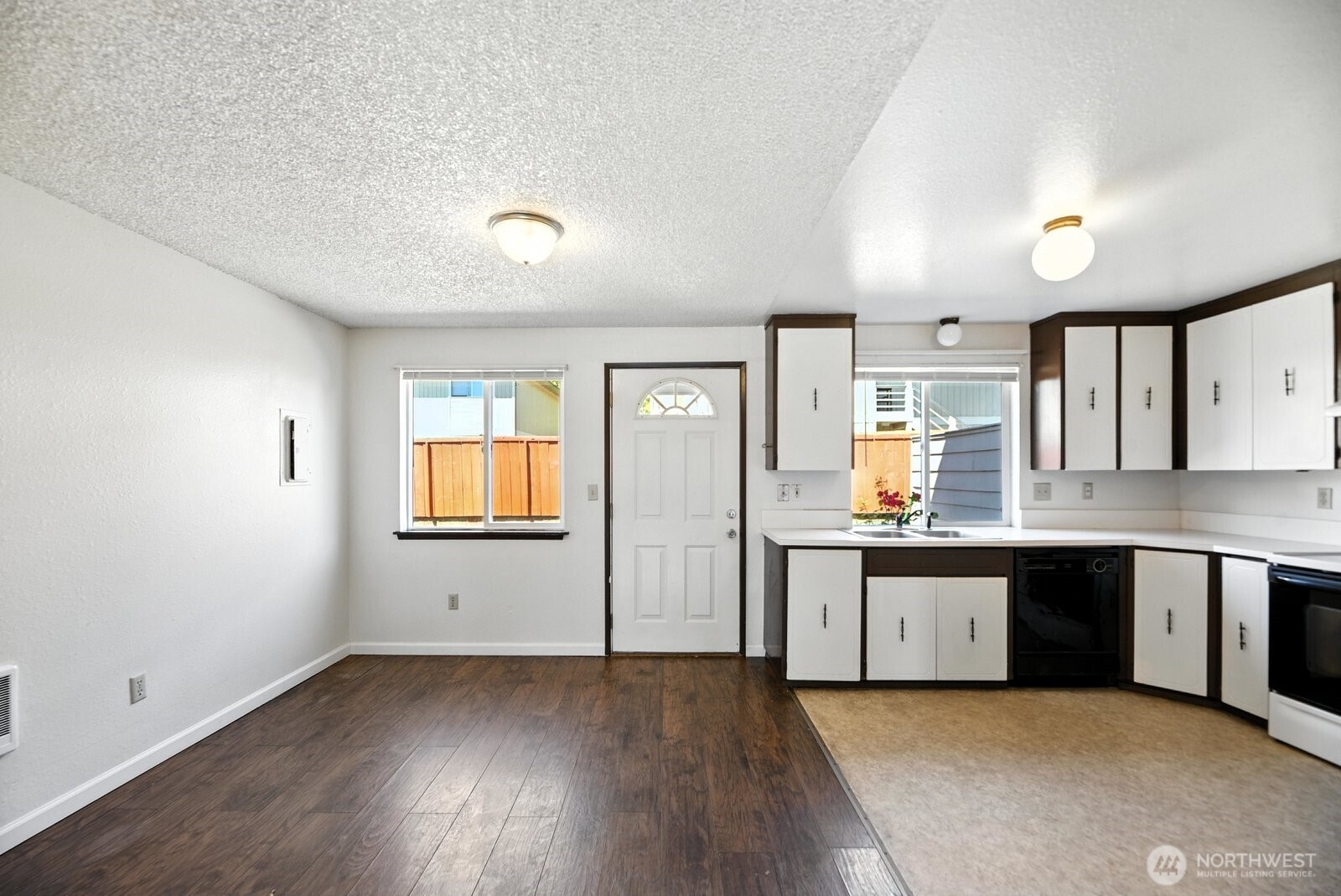 1738 S 82nd Street , Tacoma, WA 98408