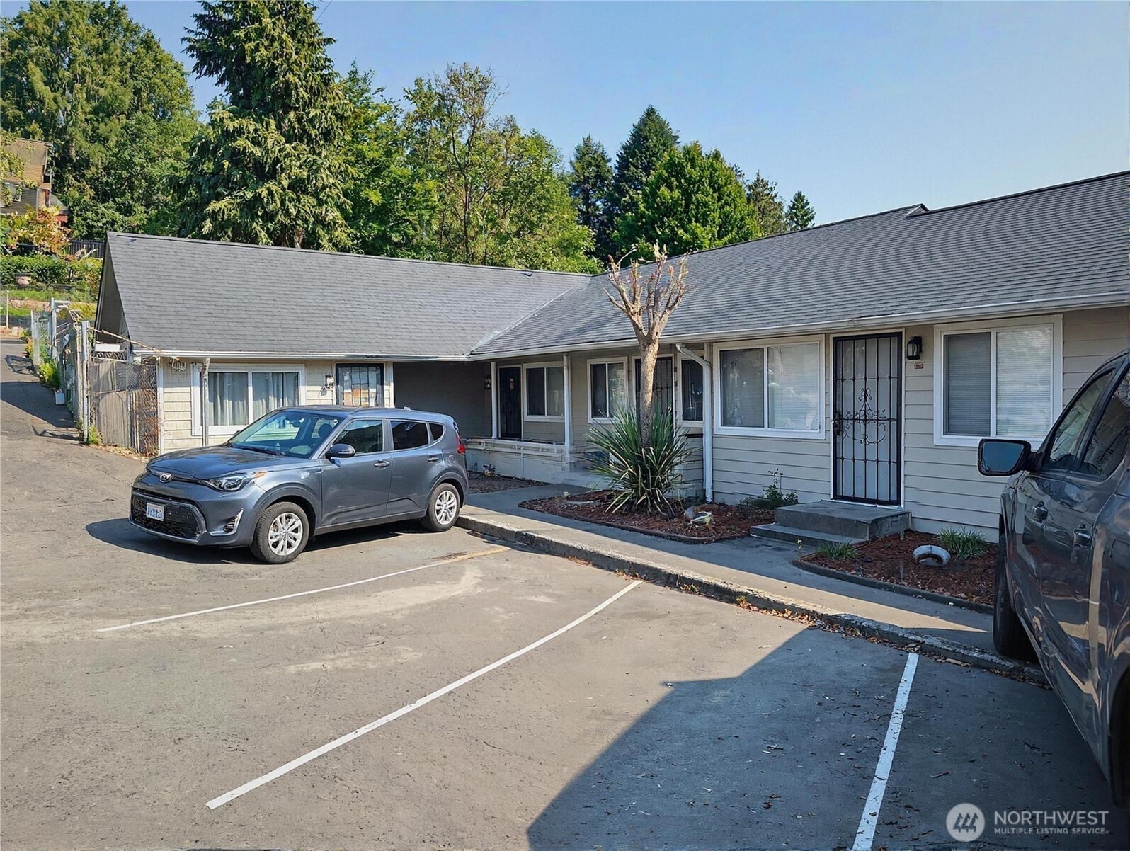 7410 Rainier Avenue S, Seattle, WA 98118
