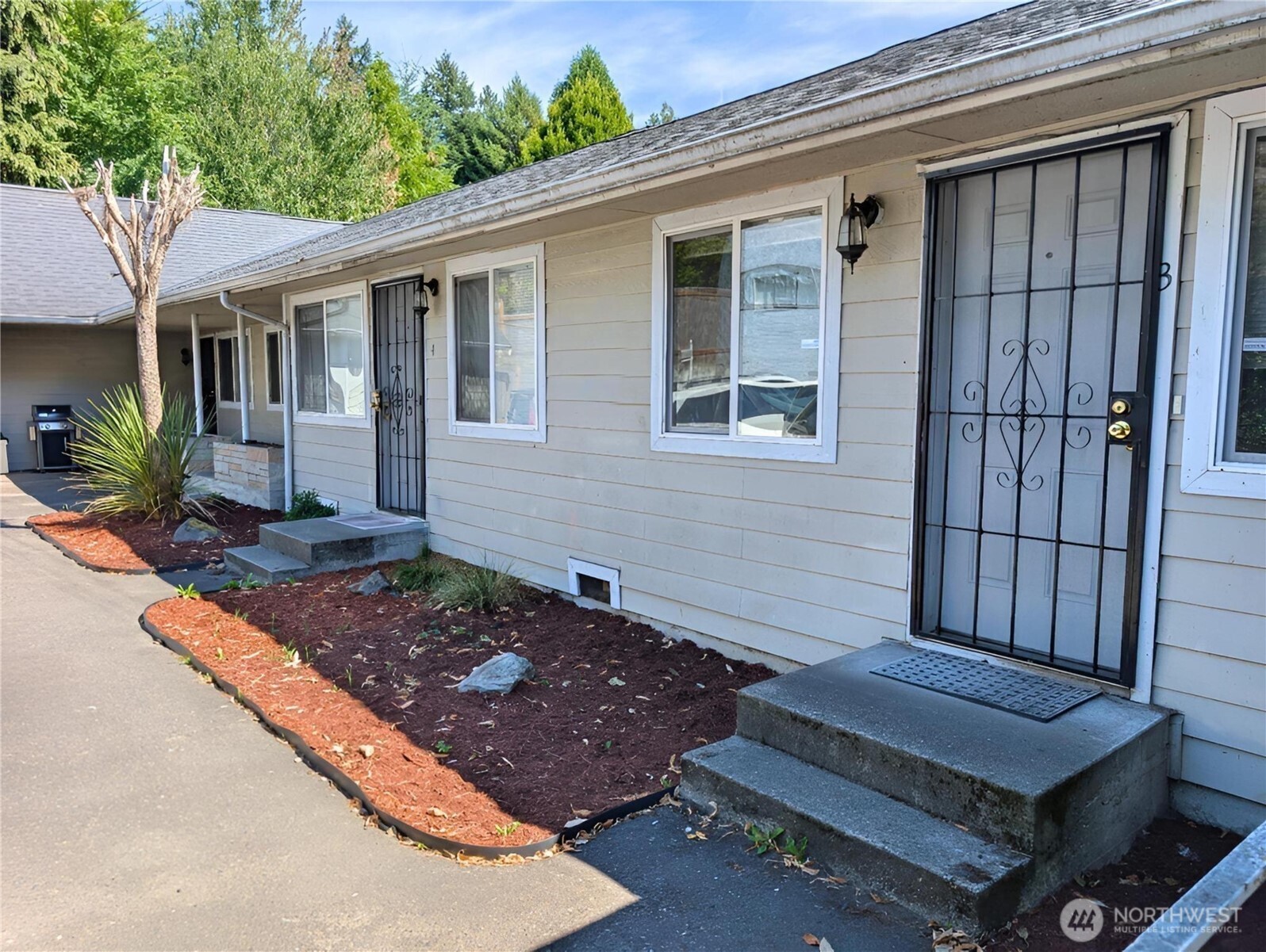 7410 Rainier Avenue S, Seattle, WA 98118