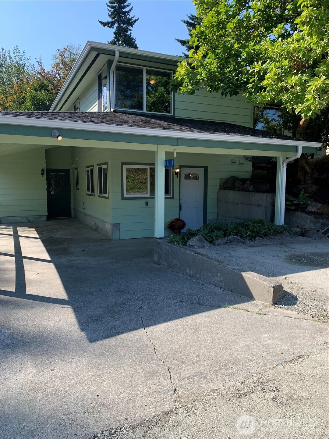 10211 SW Bank Road #A & B, Vashon, WA 98070