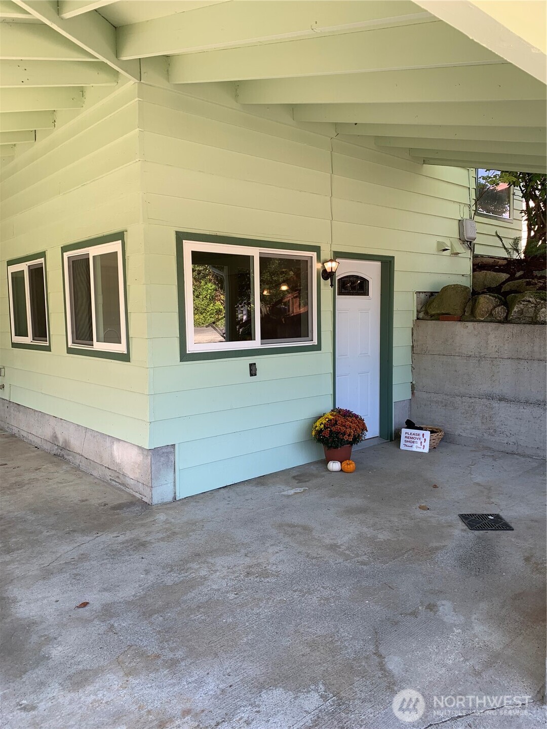 10211 SW Bank Road #A & B, Vashon, WA 98070