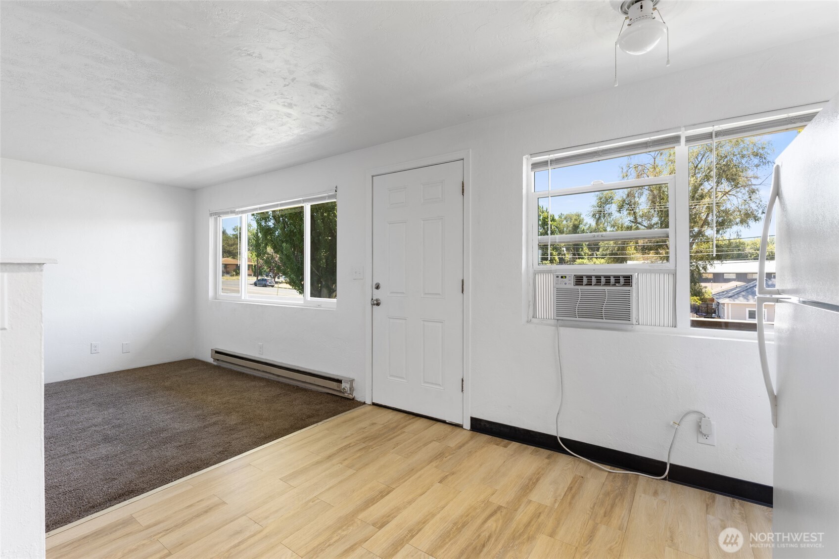 116 E Hill Avenue , Moses Lake, WA 98837