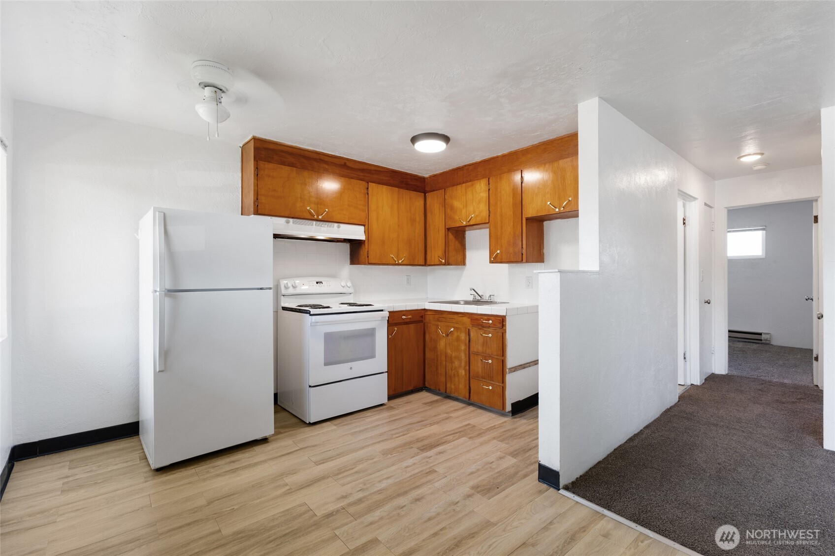 116 E Hill Avenue , Moses Lake, WA 98837