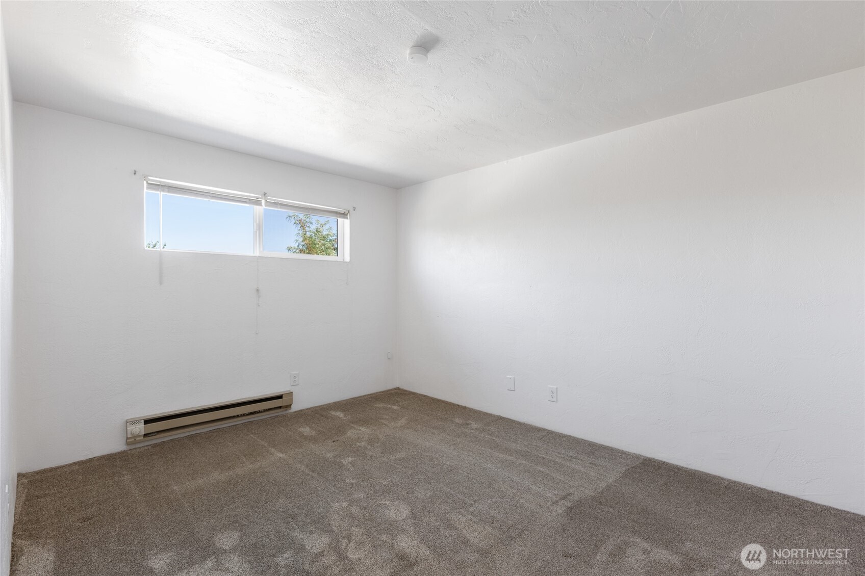116 E Hill Avenue , Moses Lake, WA 98837