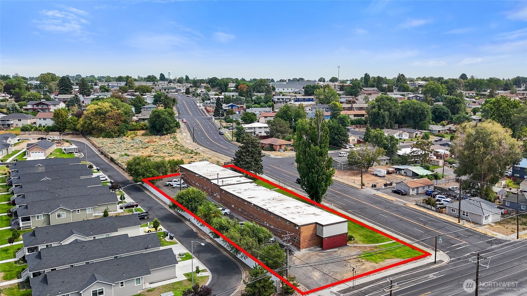 116 E Hill Avenue , Moses Lake, WA 98837