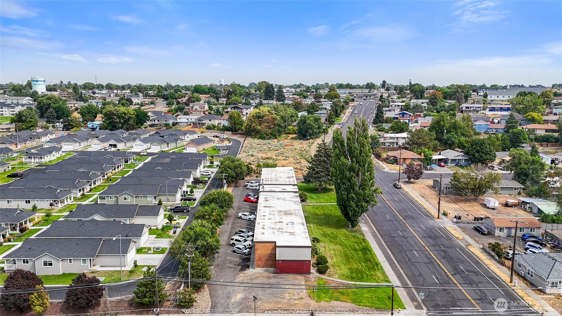 116 E Hill Avenue , Moses Lake, WA 98837