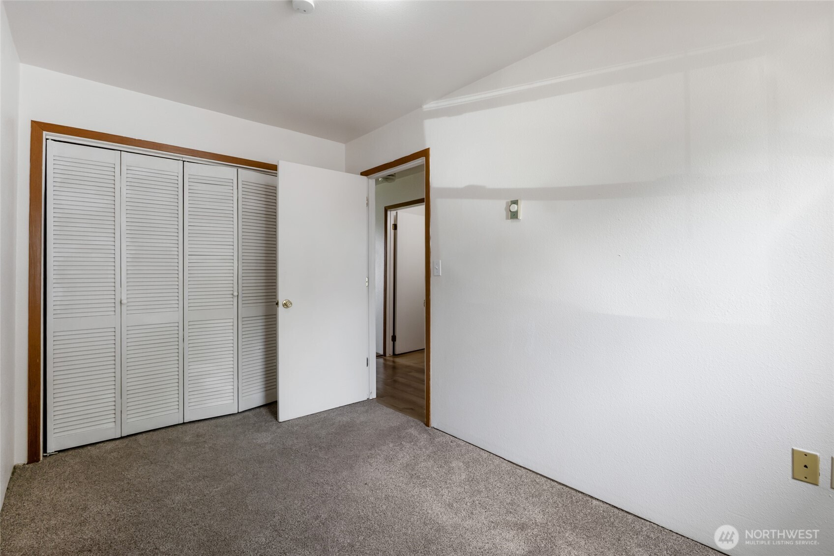 510 N Fig Street , Moses Lake, WA 98837