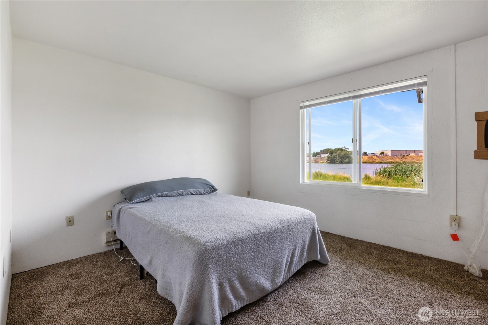 510 N Fig Street , Moses Lake, WA 98837