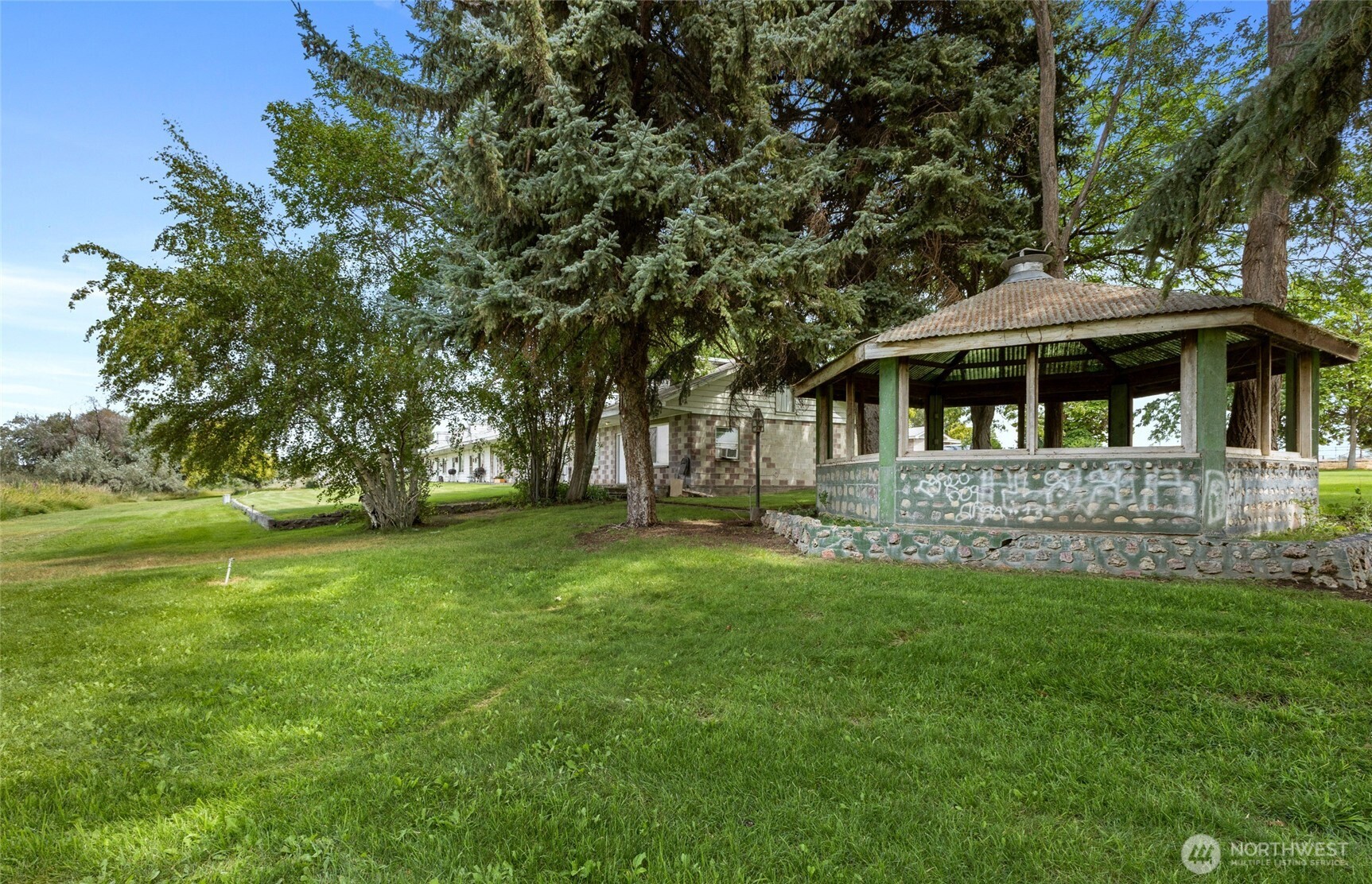 510 N Fig Street , Moses Lake, WA 98837