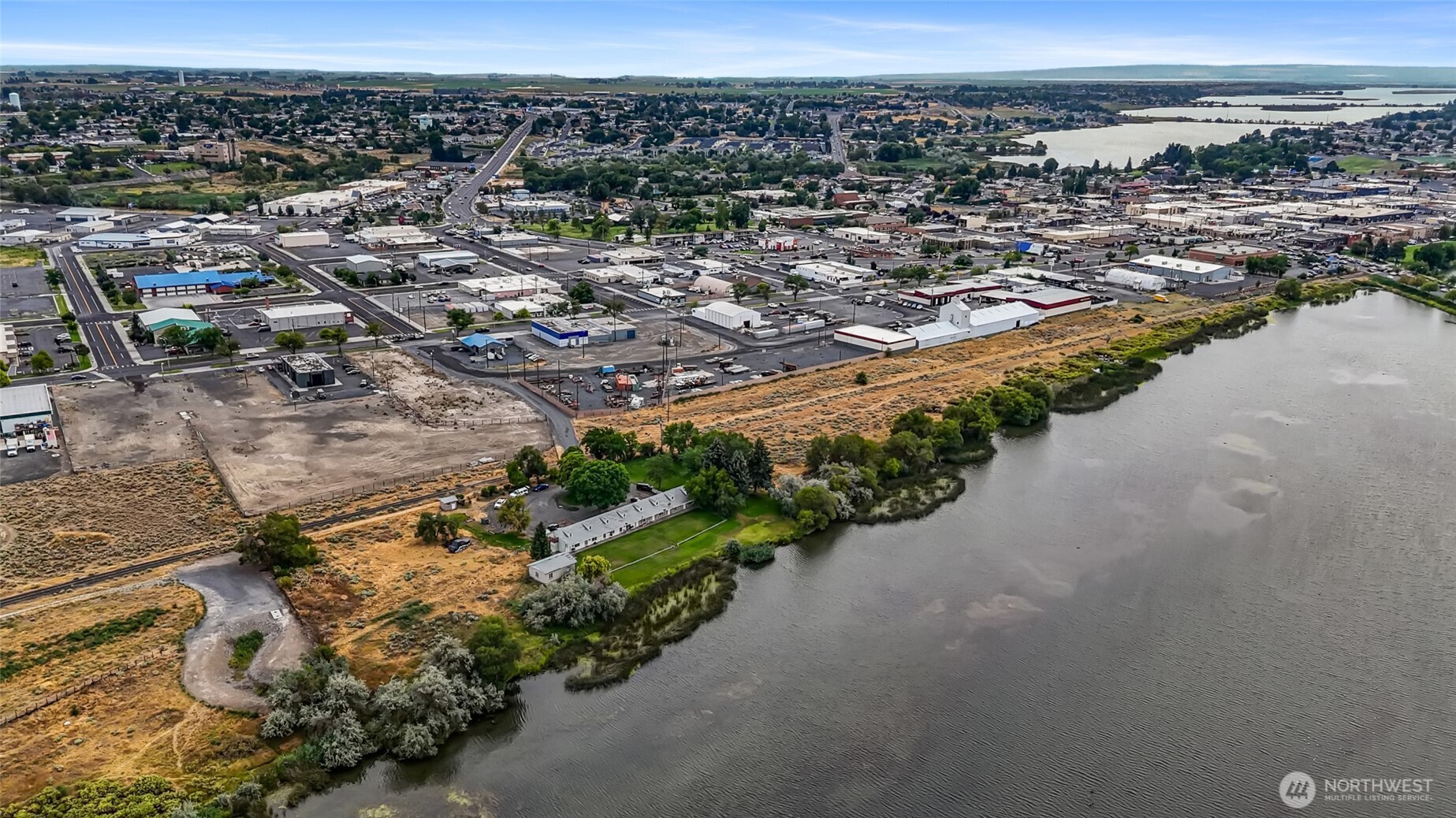 510 N Fig Street , Moses Lake, WA 98837