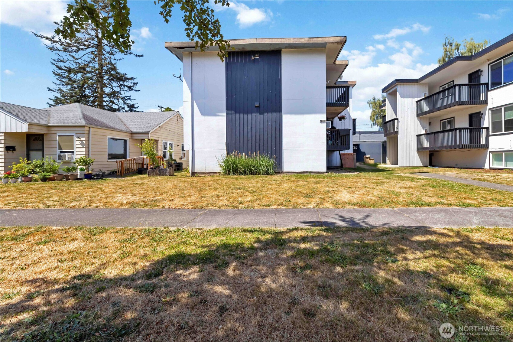 1337 10th Avenue , Longview, WA 98632
