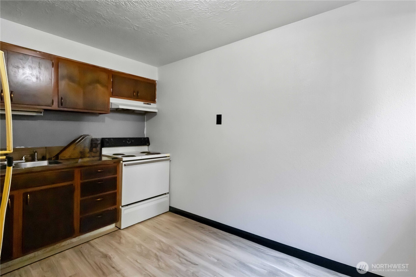 1337 10th Avenue , Longview, WA 98632