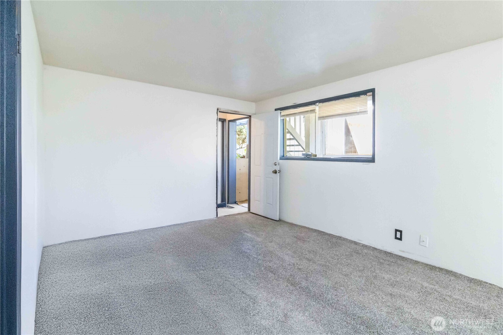 1337 10th Avenue , Longview, WA 98632