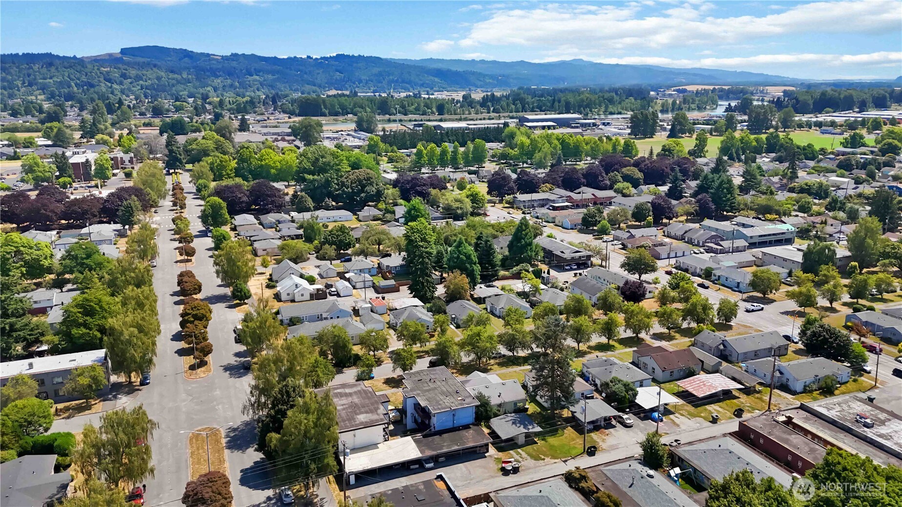 1337 10th Avenue , Longview, WA 98632