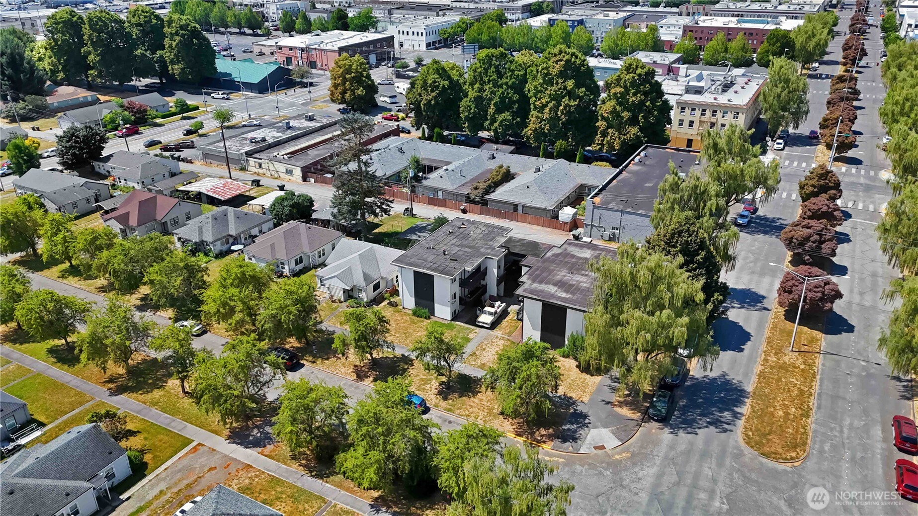 1337 10th Avenue , Longview, WA 98632