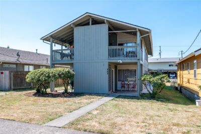 823 8th Avenue , Longview, WA 98632