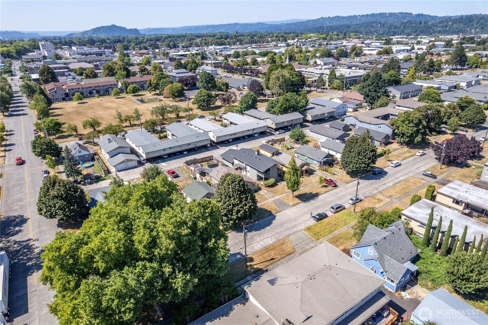 823 8th Avenue , Longview, WA 98632