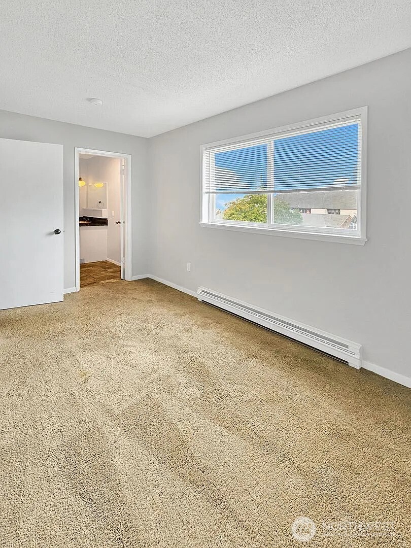 1002 N J Street , Tacoma, WA 98403