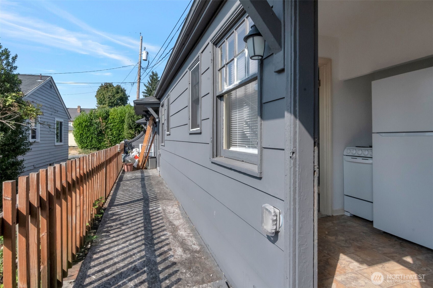 2135 4th Street , Bremerton, WA 98312