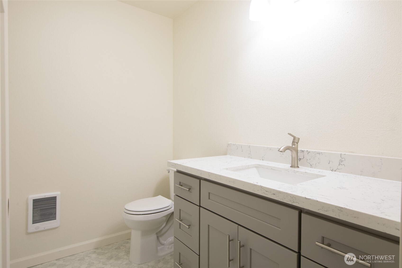 301 S 82nd Street , Tacoma, WA 98408