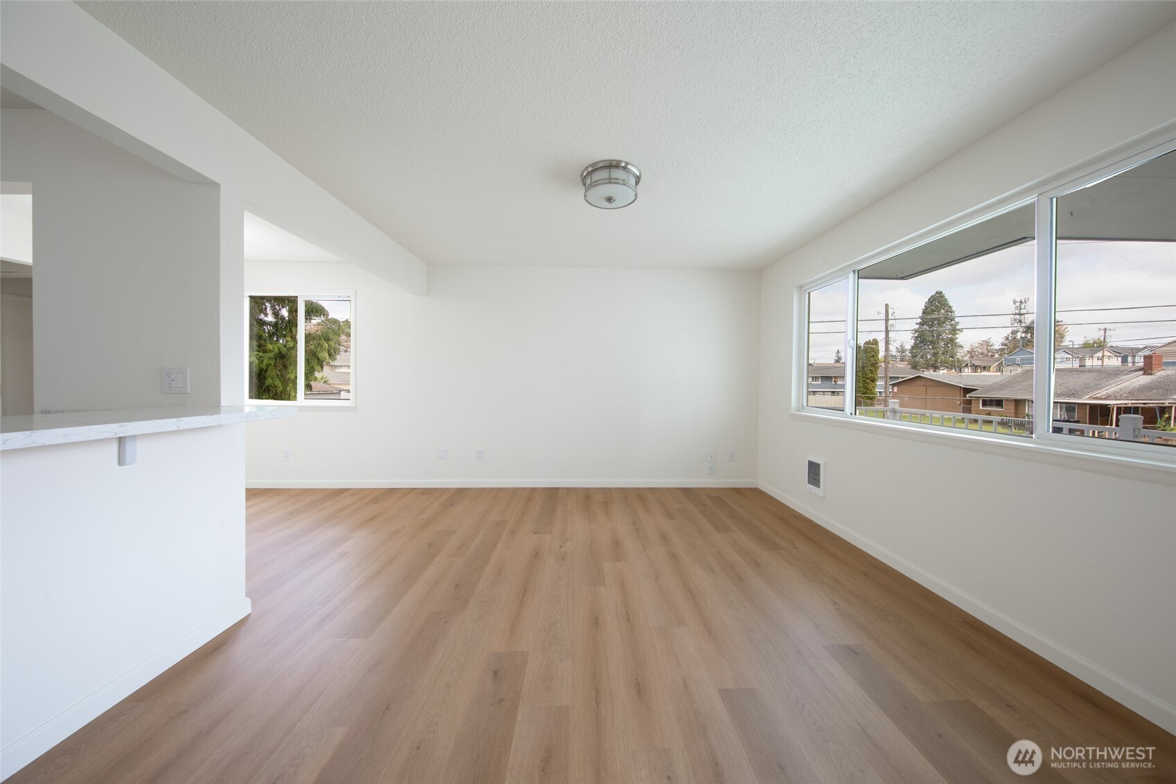 301 S 82nd Street , Tacoma, WA 98408