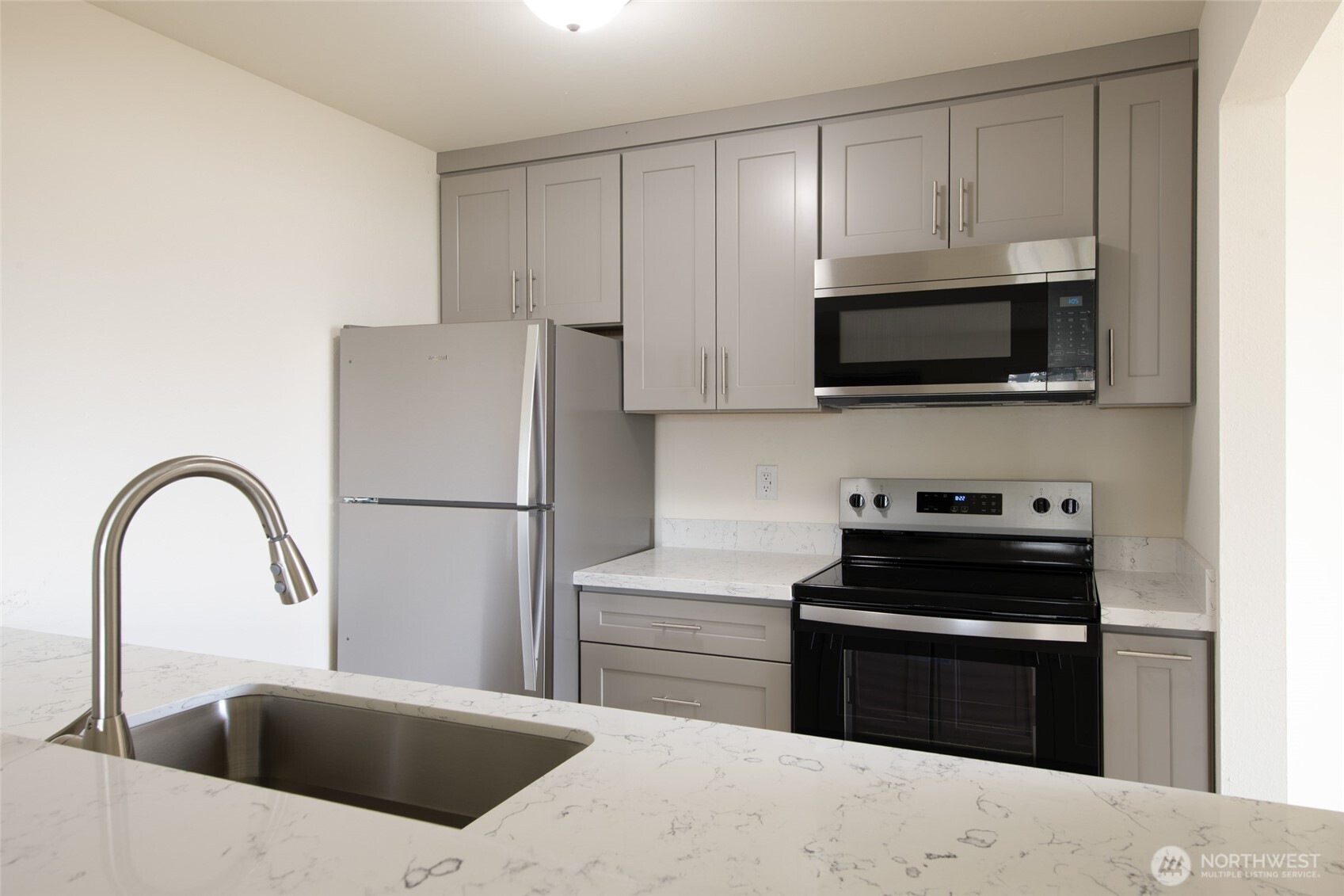 301 S 82nd Street , Tacoma, WA 98408