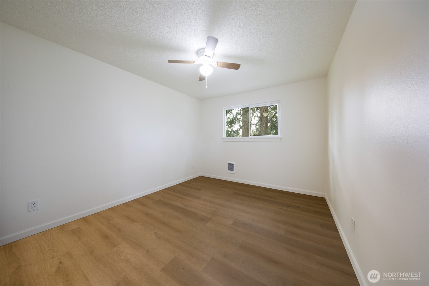 301 S 82nd Street , Tacoma, WA 98408