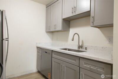 301 S 82nd Street , Tacoma, WA 98408 - Photo 9