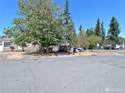 1409 Monroe Avenue NE, Renton, WA 98056 - Photo 4