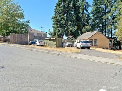 1409 Monroe Avenue NE, Renton, WA 98056 - Photo 5