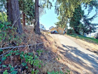 1409 Monroe Avenue NE, Renton, WA 98056 - Photo 7
