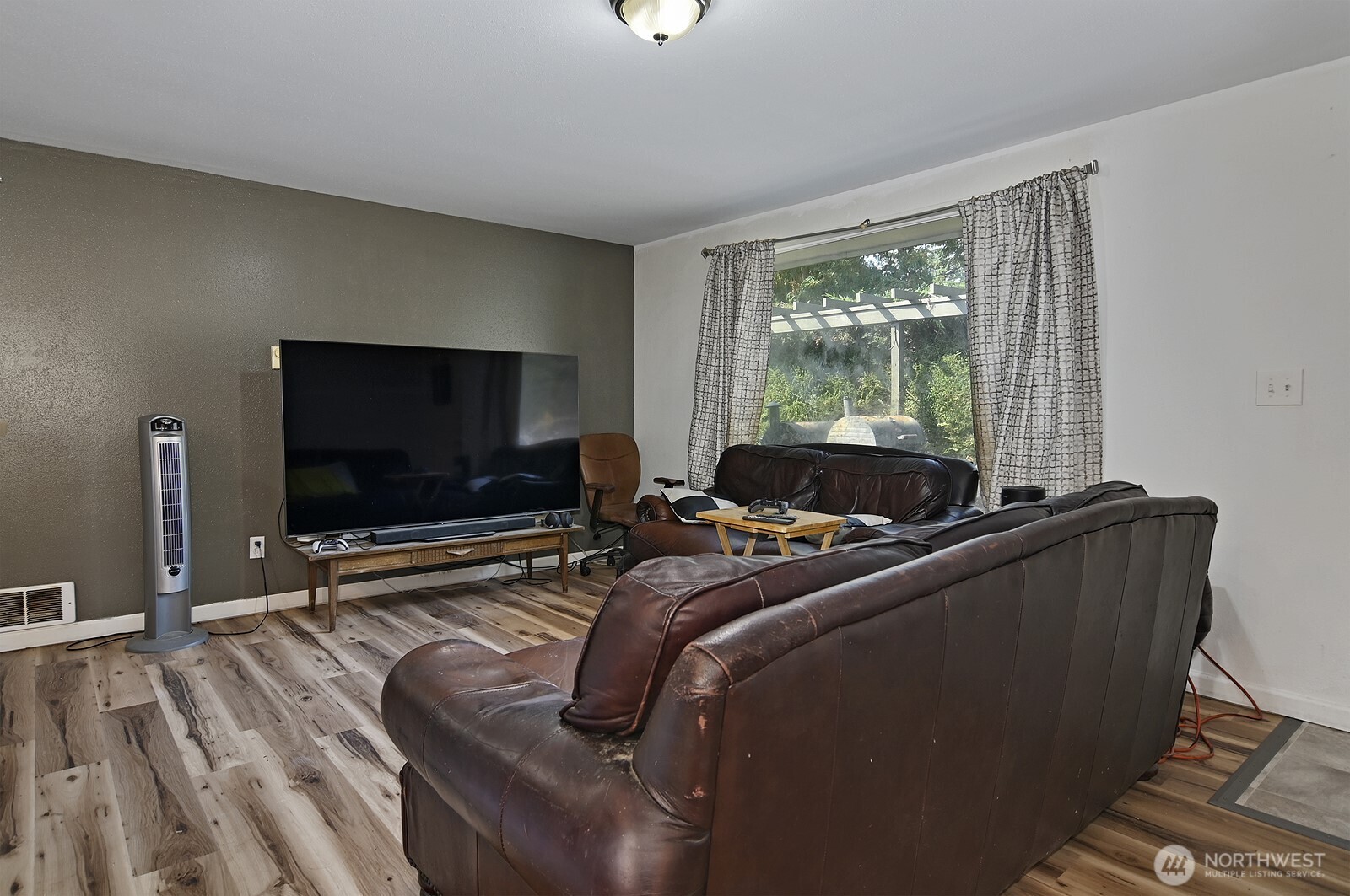 15002 4th Avenue S, Burien, WA 98148