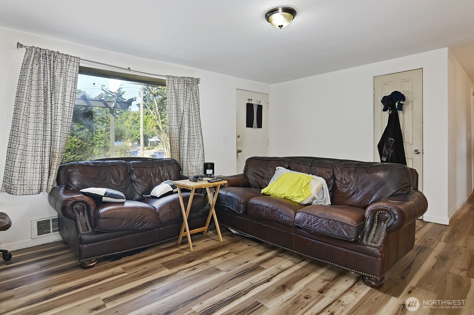 15002 4th Avenue S, Burien, WA 98148
