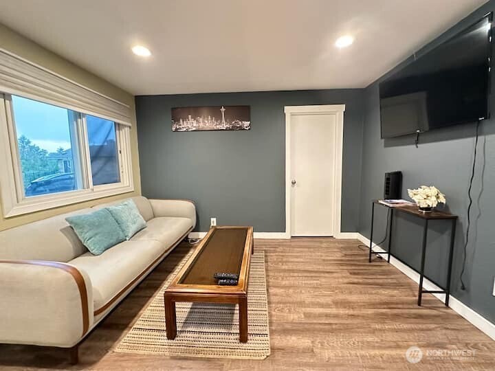 10653 10655 22nd Place S, Seattle, WA 98168