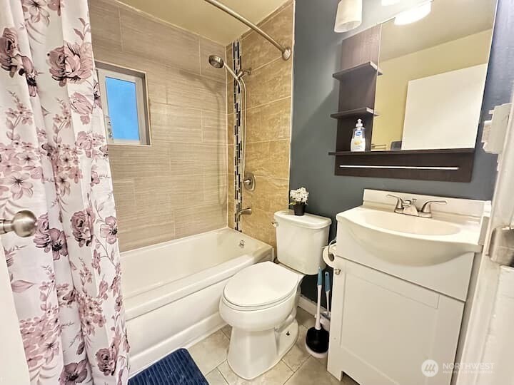10653 10655 22nd Place S, Seattle, WA 98168