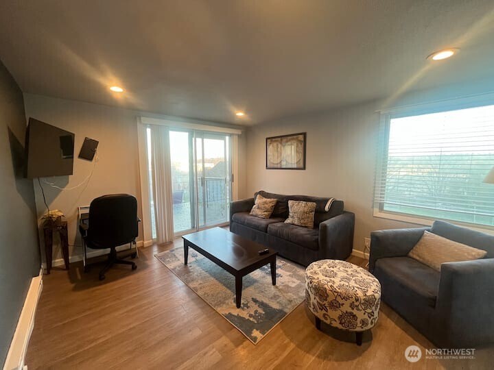 10653 10655 22nd Place S, Seattle, WA 98168