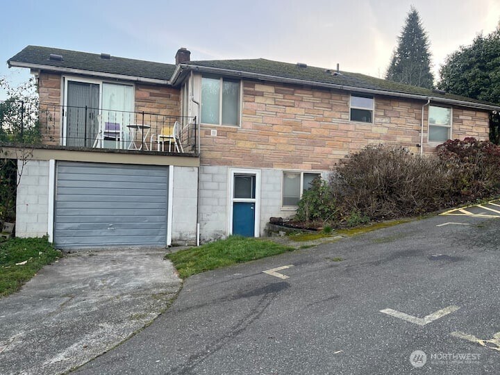 10653 10655 22nd Place S, Seattle, WA 98168