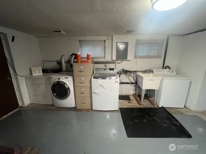 10653 10655 22nd Place S, Seattle, WA 98168