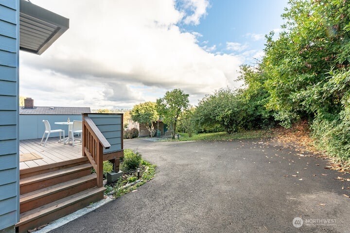 10653 10655 22nd Place S, Seattle, WA 98168