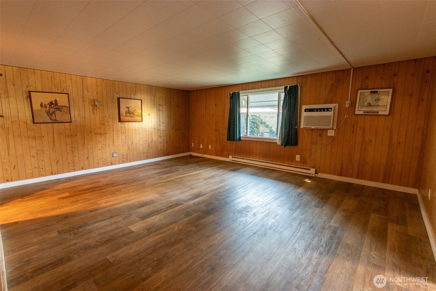 319 S Tonasket Avenue , Tonasket, WA 98855