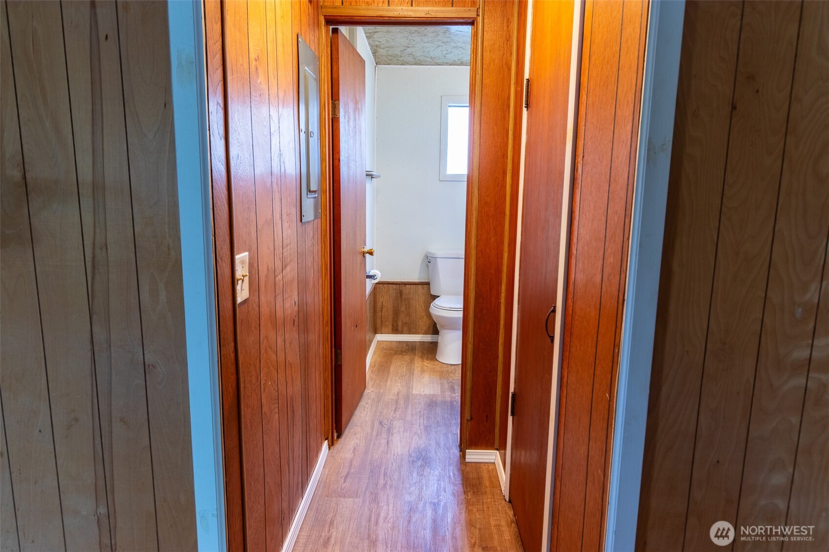319 S Tonasket Avenue , Tonasket, WA 98855