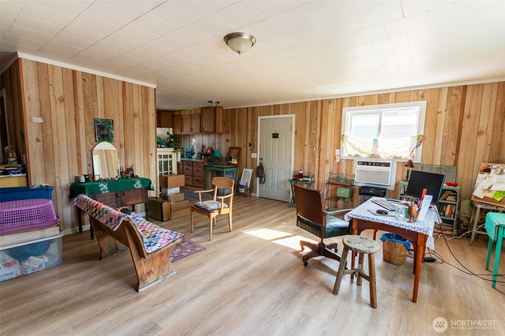 319 S Tonasket Avenue , Tonasket, WA 98855