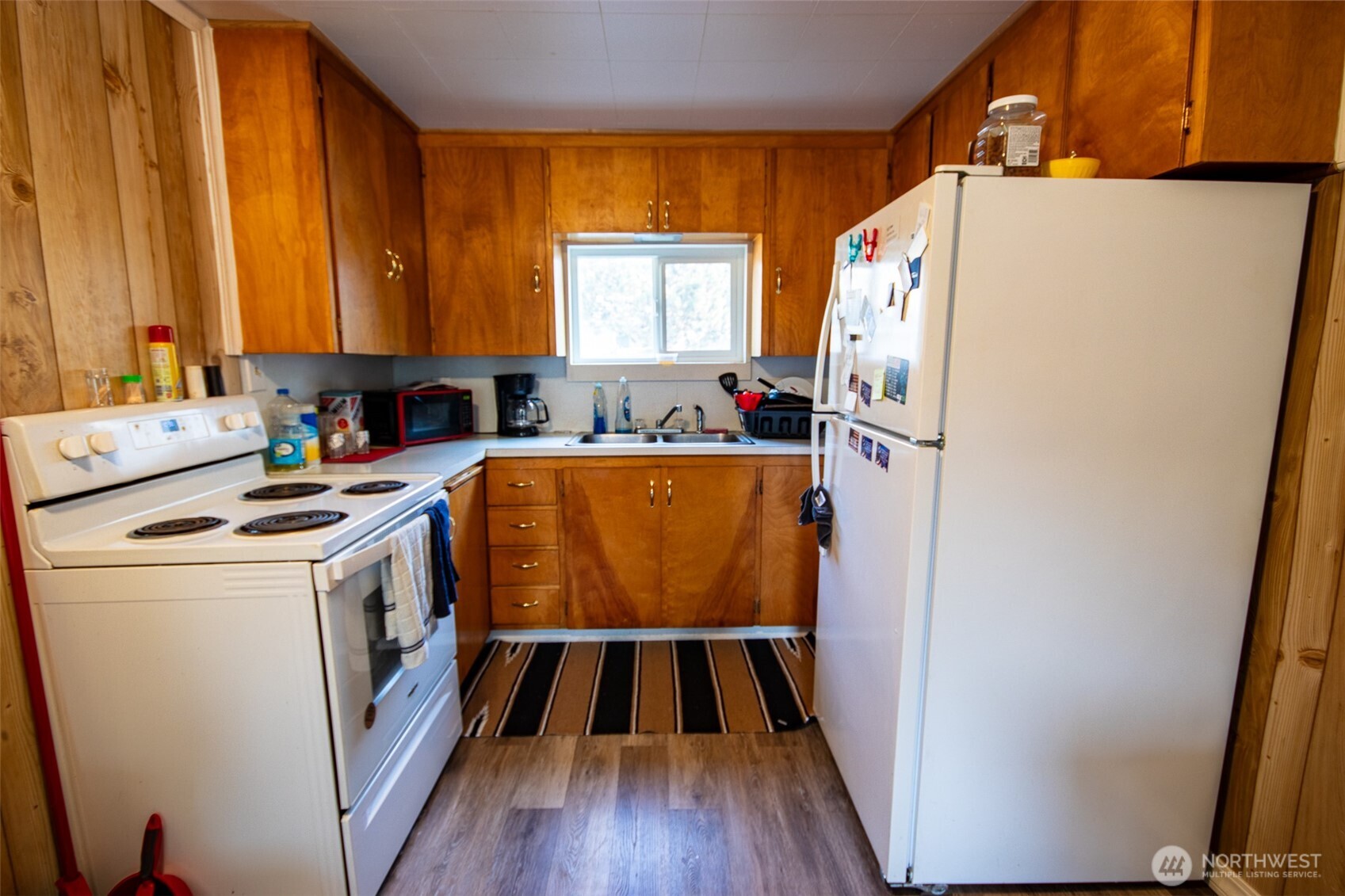 319 S Tonasket Avenue , Tonasket, WA 98855