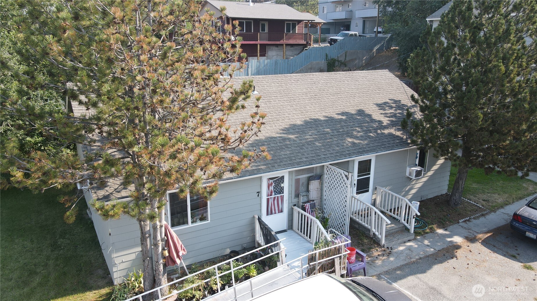 319 S Tonasket Avenue , Tonasket, WA 98855