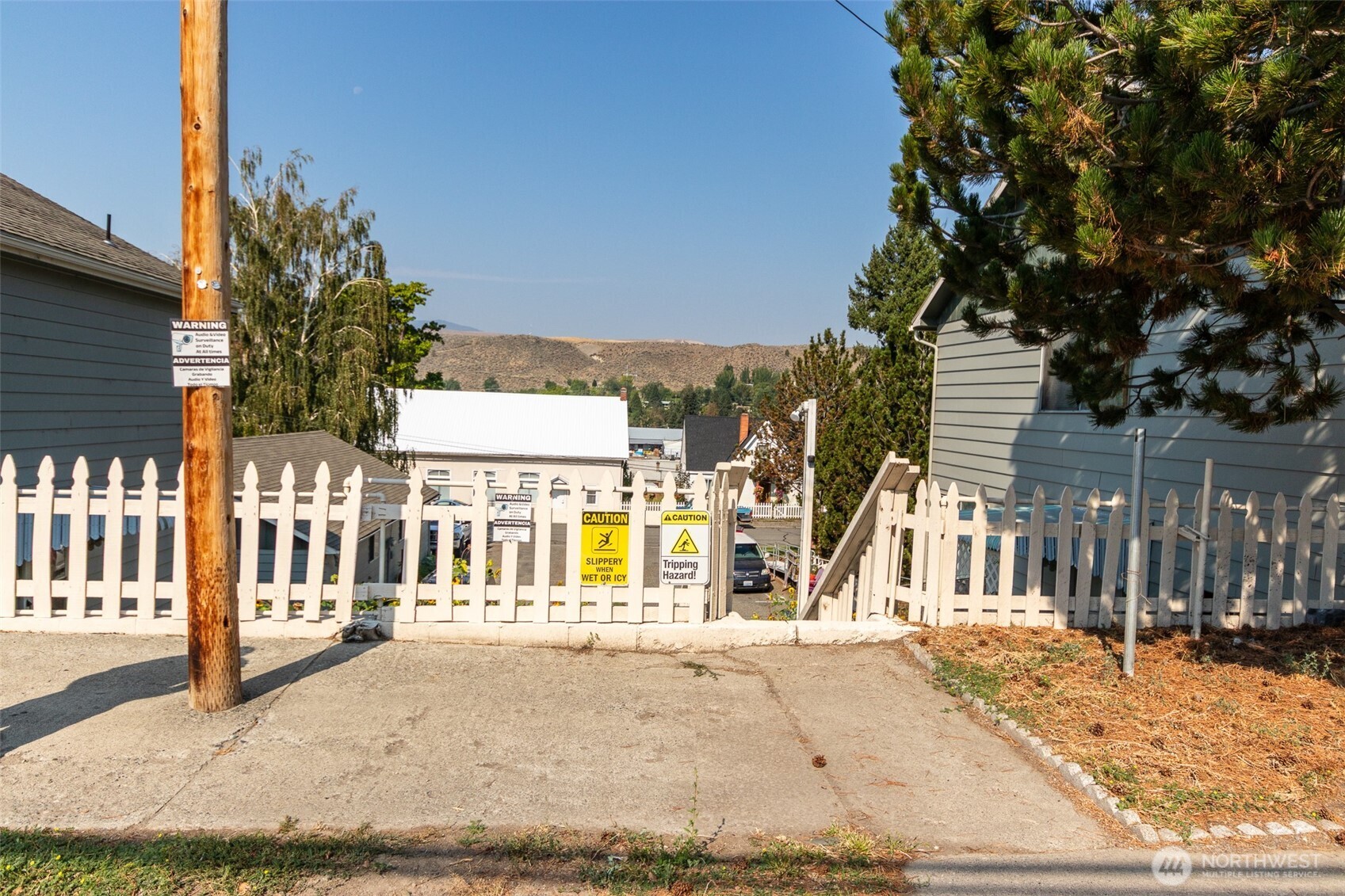 319 S Tonasket Avenue , Tonasket, WA 98855