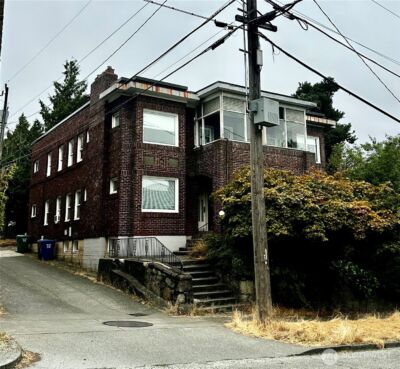 914 N 40th Street , Seattle, WA 98103